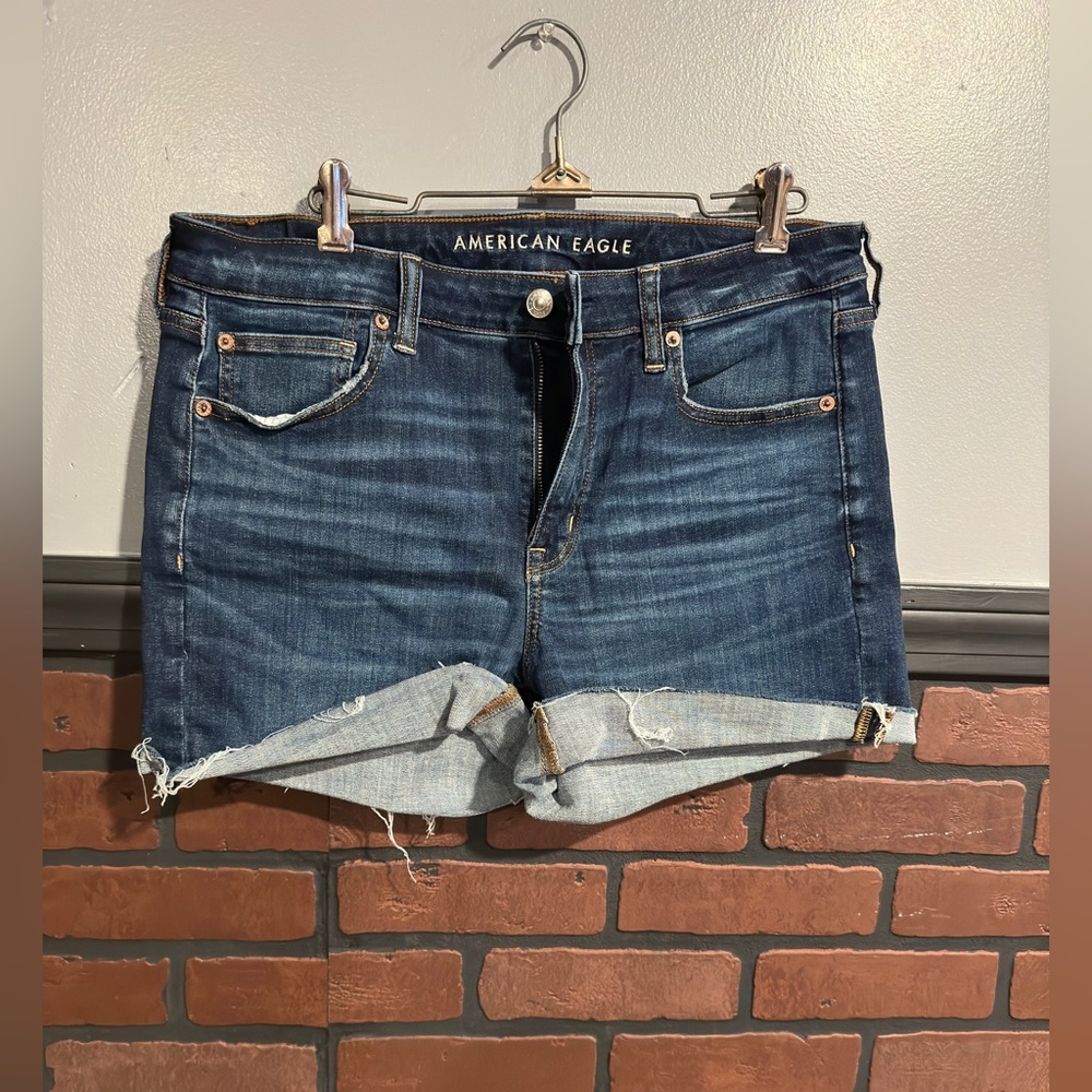 American Eagle next level high waisted denim short short | simply dark | size 12